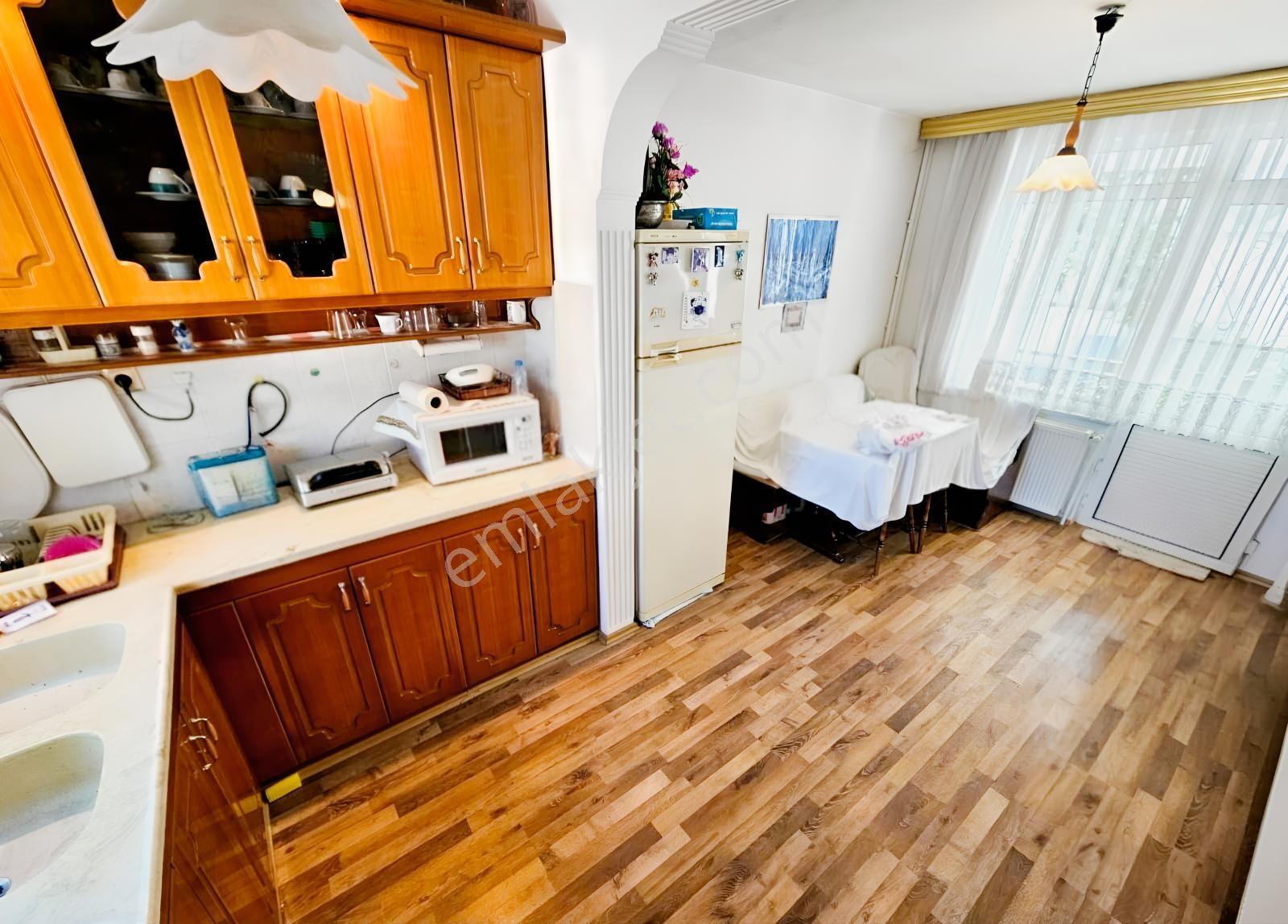 Güre'de Deniz'e Yürüyüş Mesafesinde Satılık Köşe 3+1 Villa — fotoğraf 4