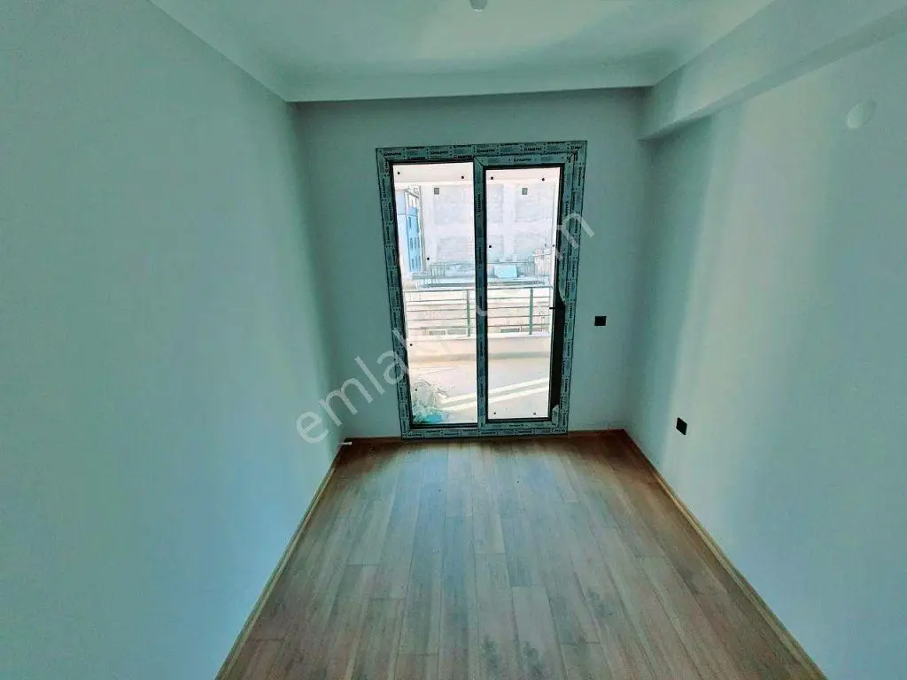 Uytun'dan Akçay Yasa Avm Yürüme Mesafesinde Arakat Sıfır 1+1 — fotoğraf 13