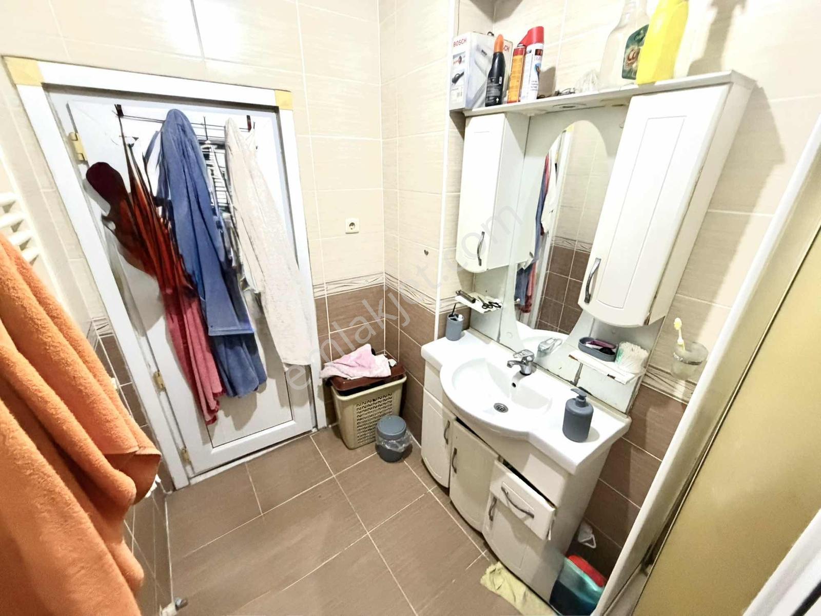 Güngören Sanayi Mah 3+1 105m2 Kaçaksız Binada Satılık Daire — fotoğraf 18