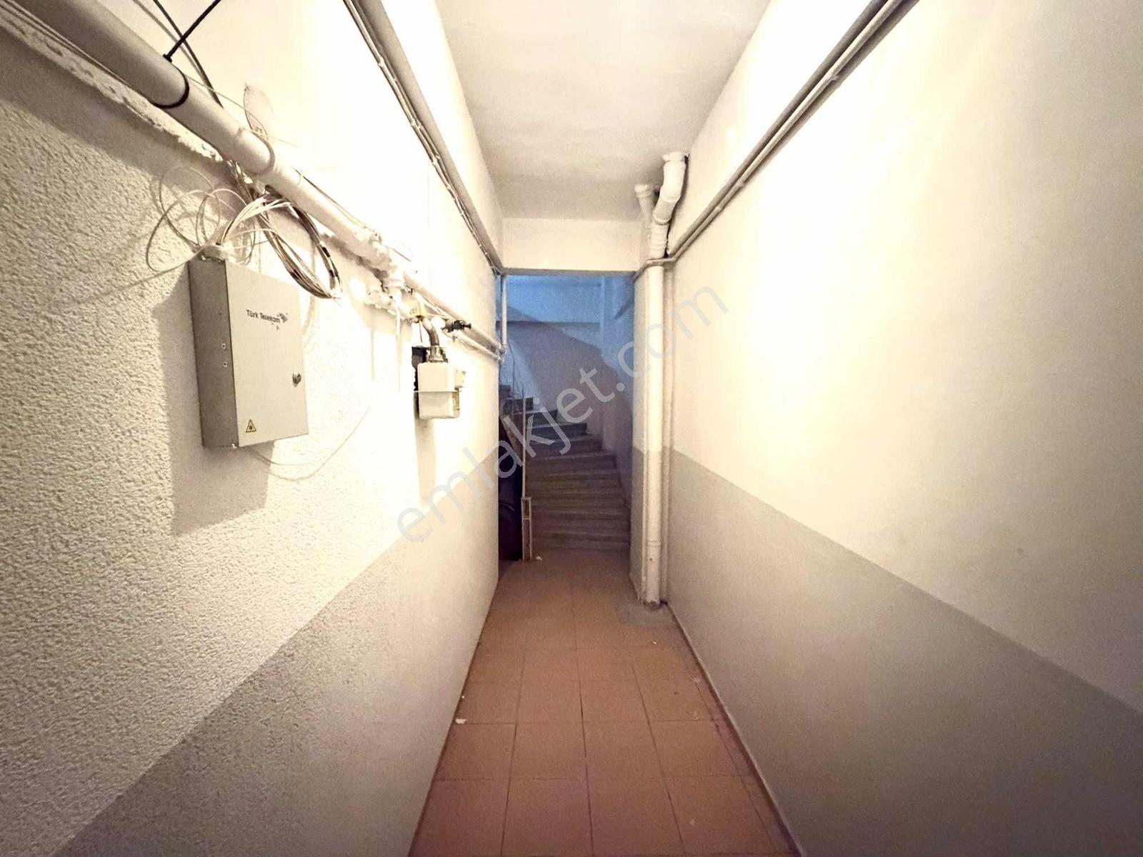 Güngören Sanayi Mah 3+1 105m2 Kaçaksız Binada Satılık Daire — fotoğraf 26