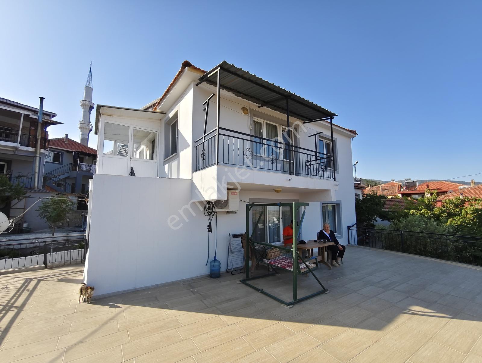 Menemen Göktepe Mahallesi'nde Müstakil 3 Adet 2+1 Ev Bahçeli.. — fotoğraf 2