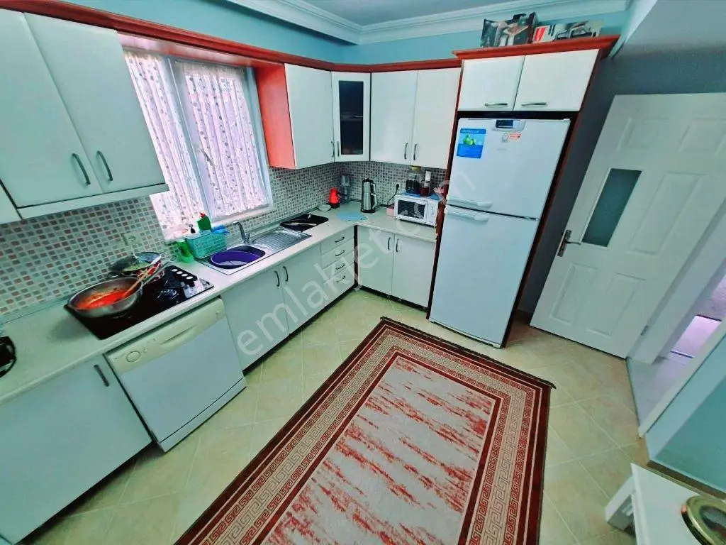 Uytundan Gürede Denize 350 Metre Jeotermalli Otoparklı 5+1 Villa — fotoğraf 4