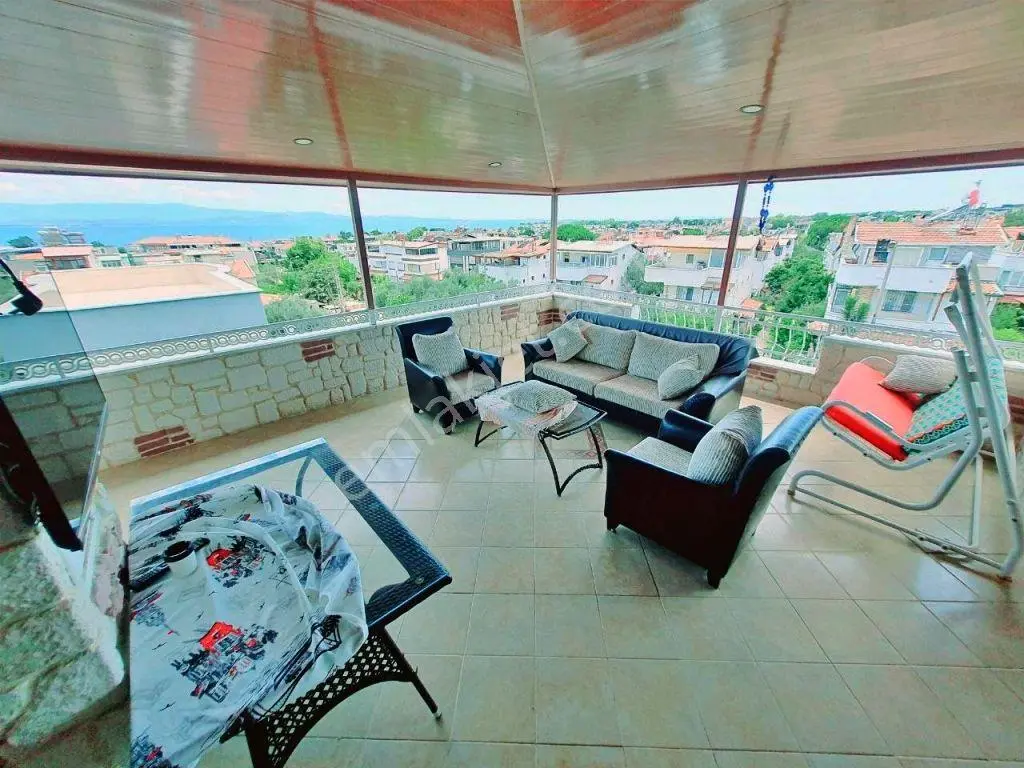 Uytundan Gürede Denize 350 Metre Jeotermalli Otoparklı 5+1 Villa — fotoğraf 11