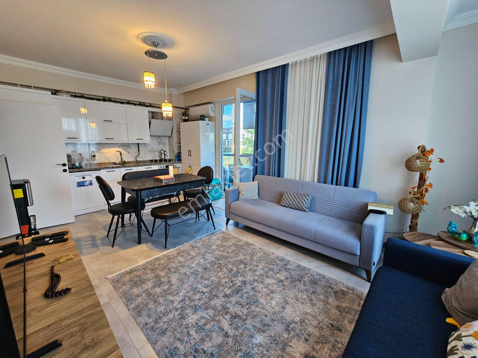 Deniz'den 2+1 Havuzlu Site De,cam Balkonlu Yerden Isıtmalı Daire — fotoğraf 12