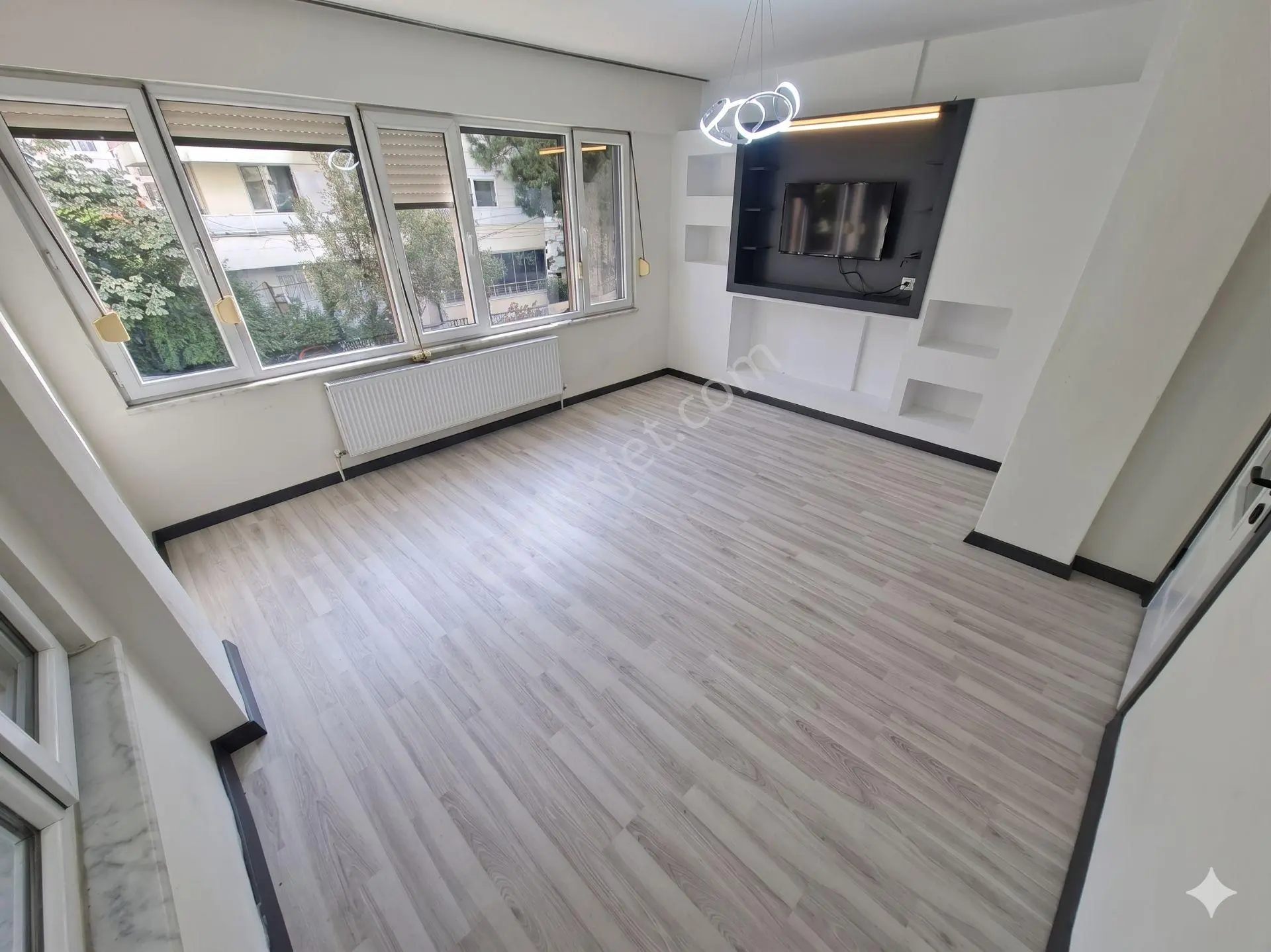 Aktif’ten Altınkum’da Denize 300 Metre Mesafede, Merkezi Konumda Cam Balkonlu Fırsat 2+1 Daire! — fotoğraf 12