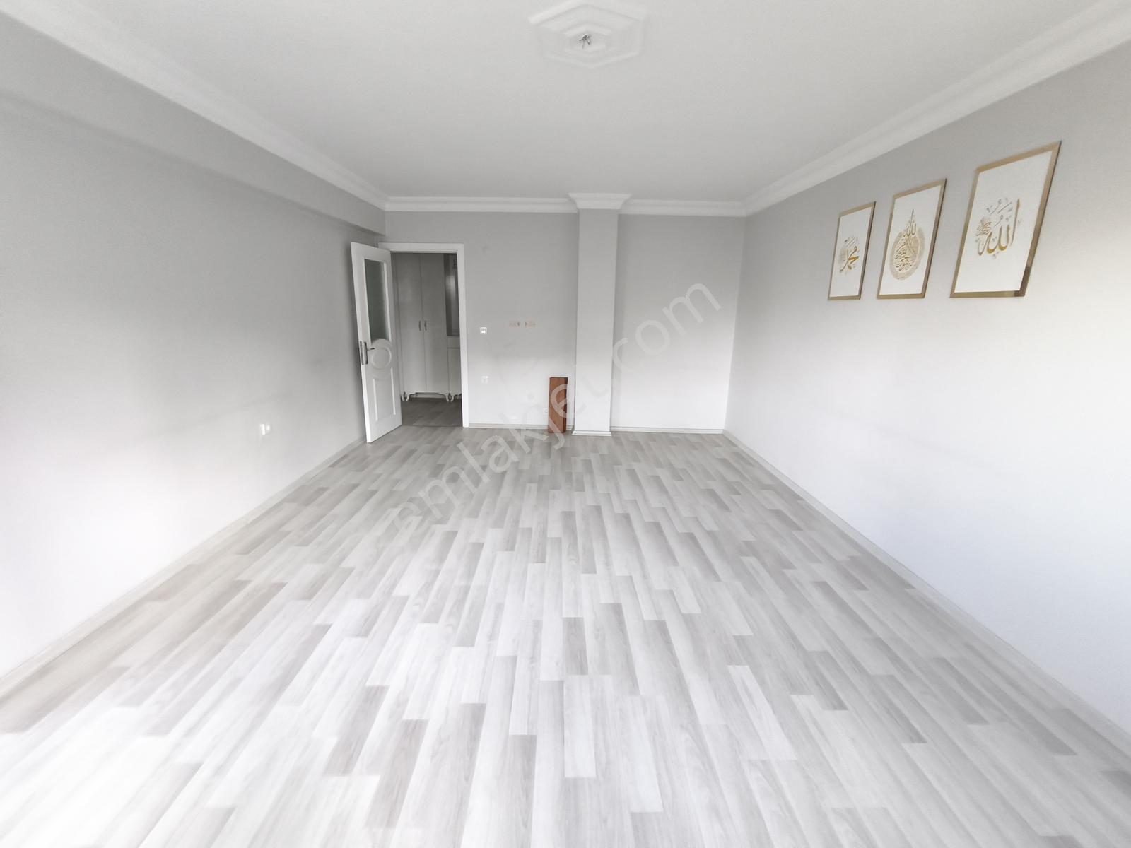 Rami Yeni Mahalle 3+1 110 M² Tadilatlı Çift Cepheli 1.kat Daire — fotoğraf 6
