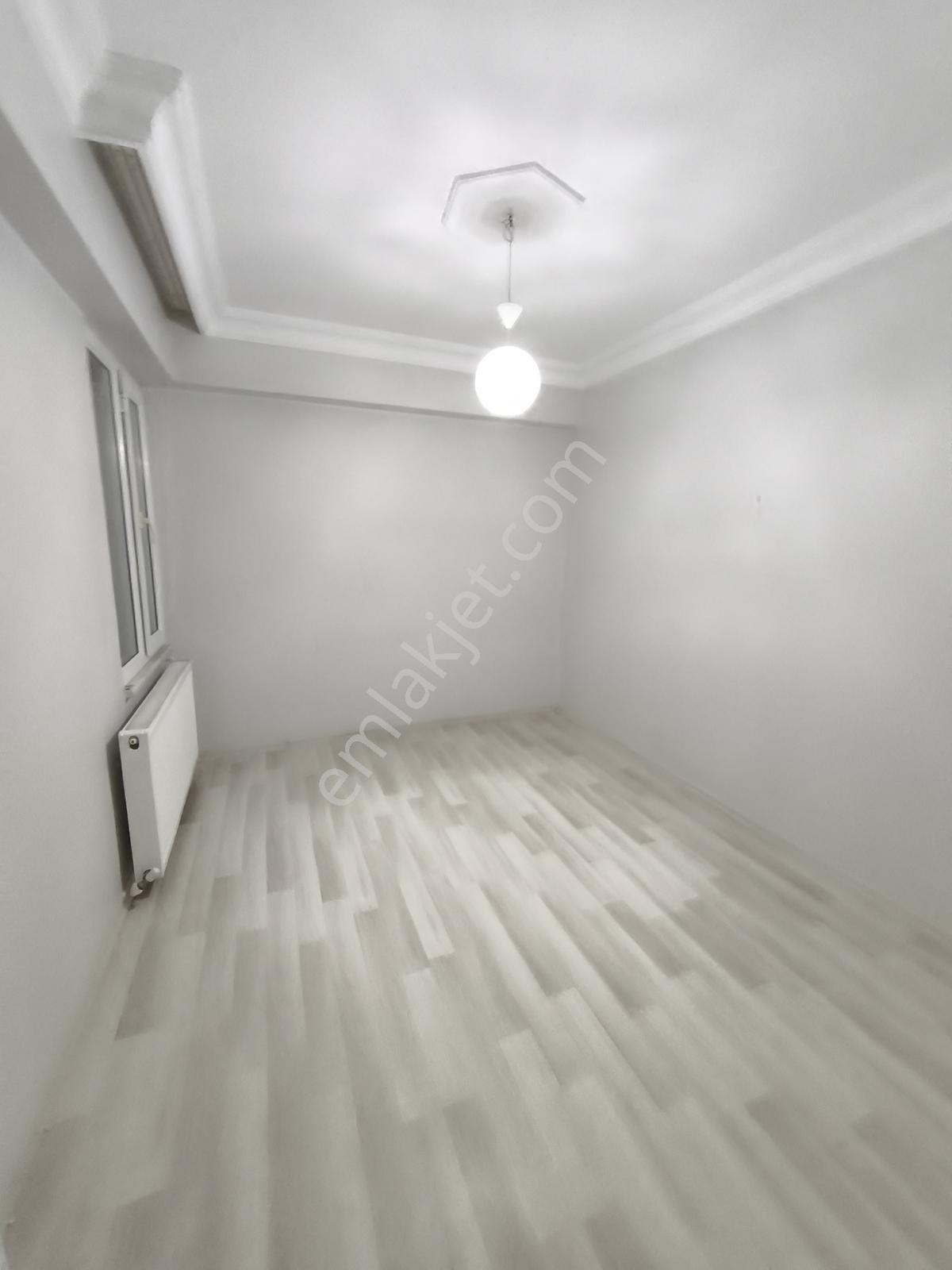 Rami Yeni Mahalle 3+1 110 M² Tadilatlı Çift Cepheli 1.kat Daire — fotoğraf 16