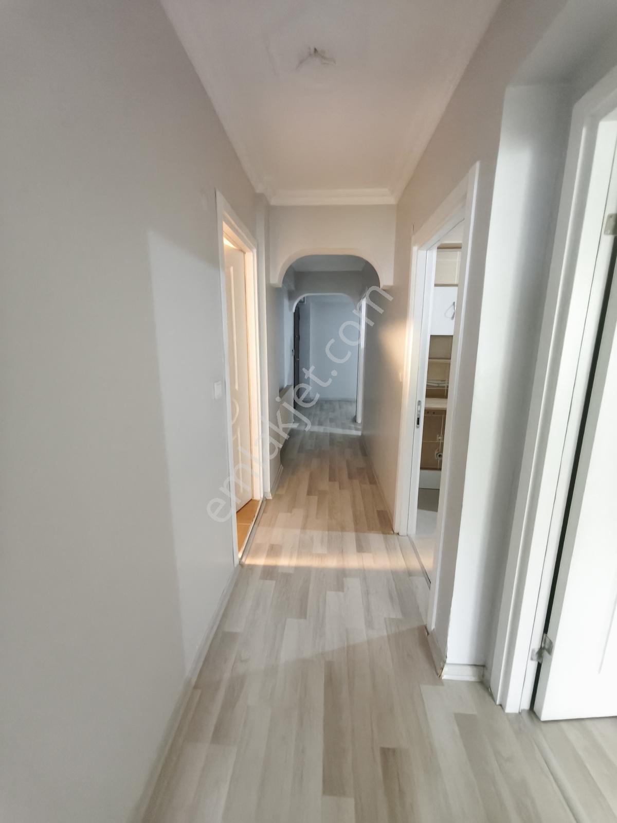 Rami Yeni Mahalle 3+1 110 M² Tadilatlı Çift Cepheli 1.kat Daire — fotoğraf 19
