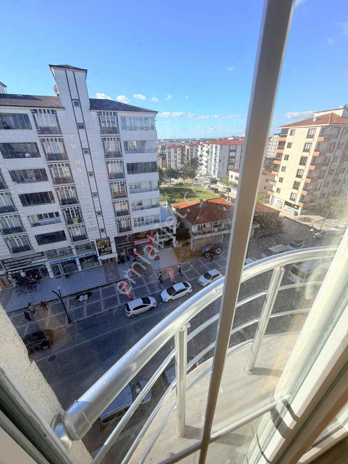 Ze/max'tan İstiklal Cad.iskanlı Arakat Öncephe Satılık 2+1 Daire — fotoğraf 3
