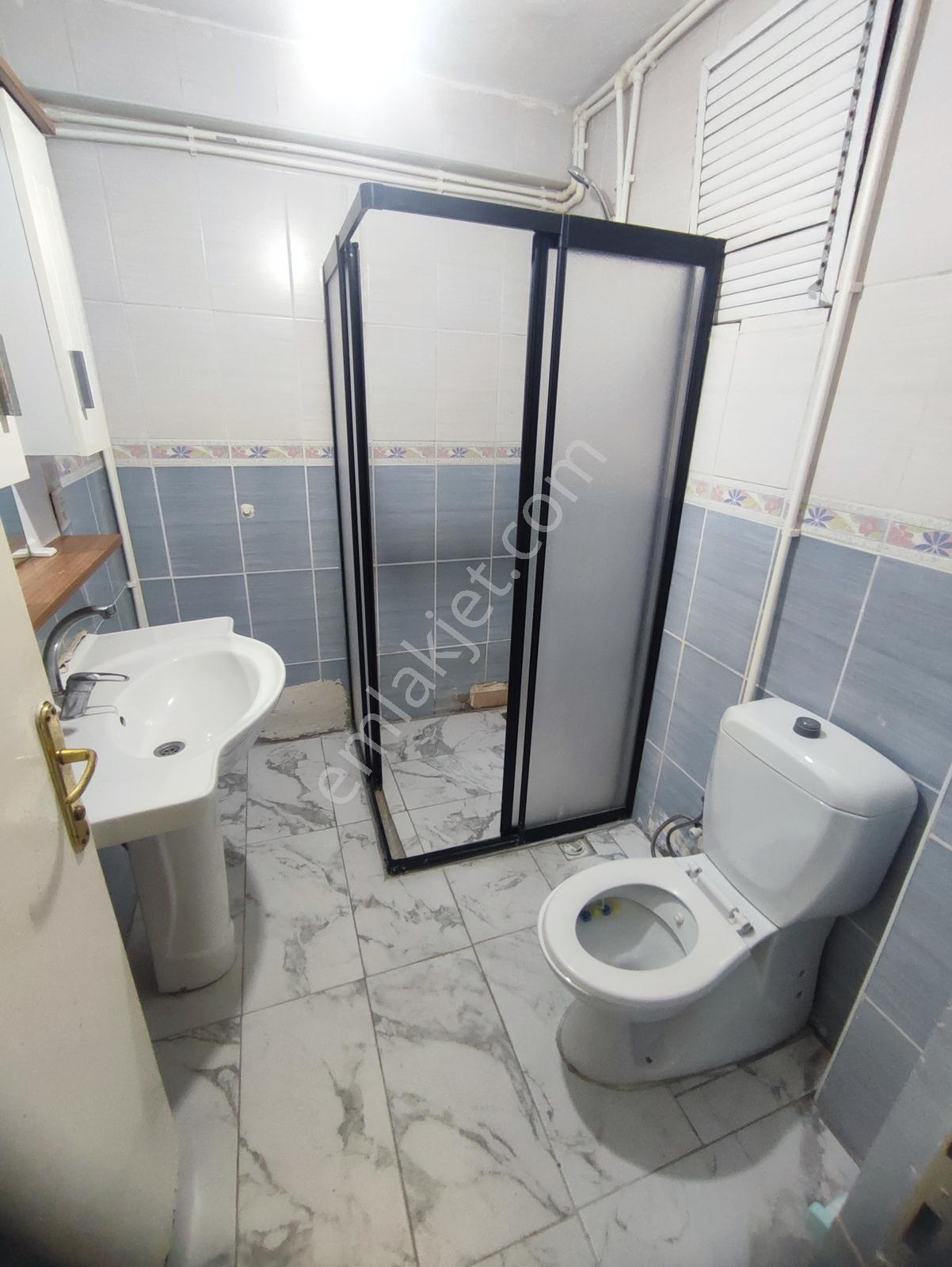 Reha Medin Armağanevlerde İfm Karşısı 80m2 Arakat 2+1 — fotoğraf 9