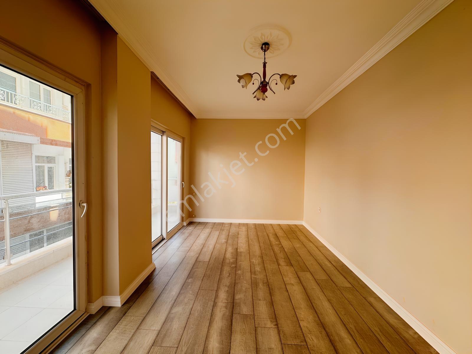 Eskihisarda Ara Kat Garajlı 3+1 Satılık Daire — fotoğraf 11