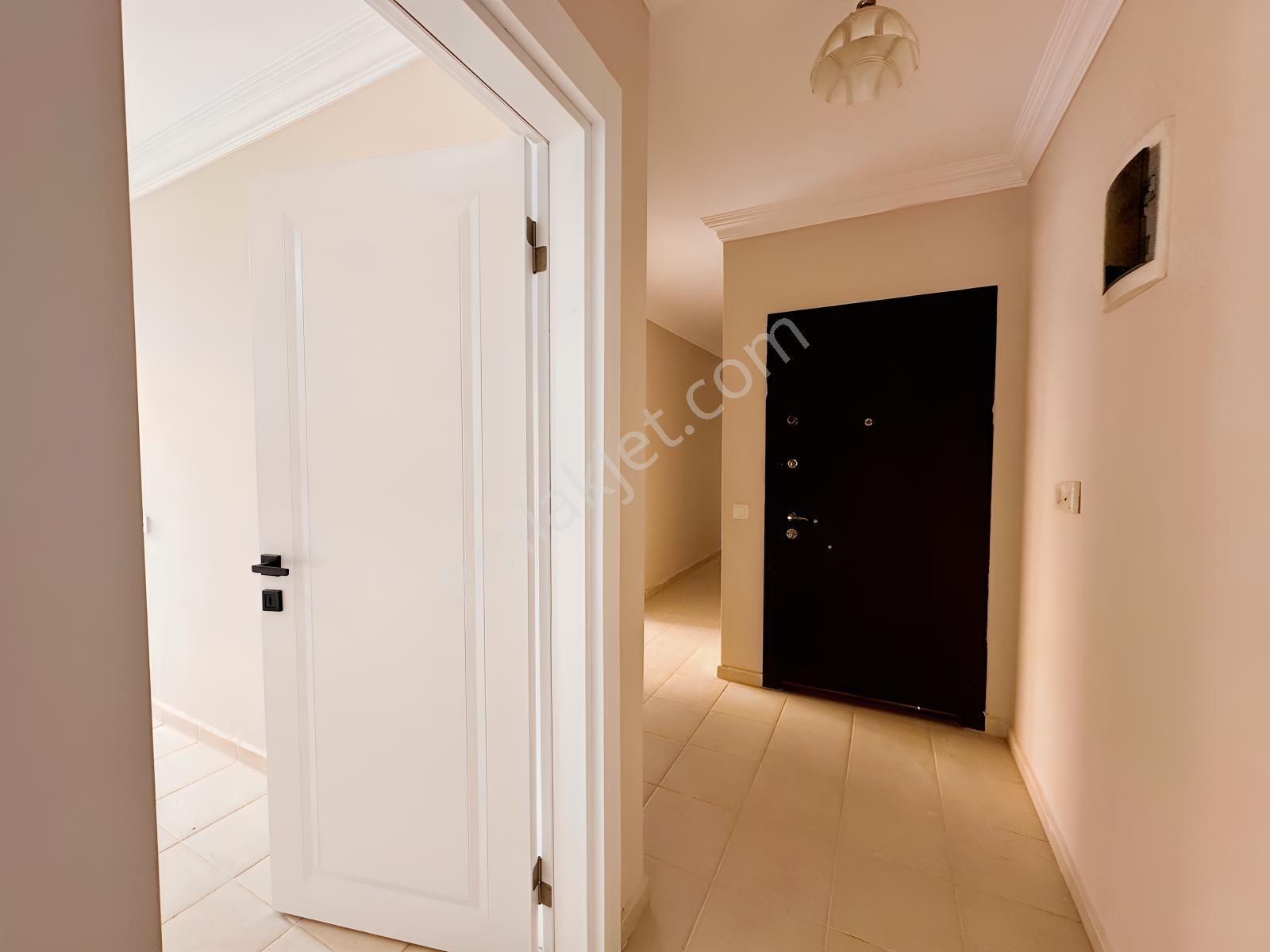 Eskihisarda Ara Kat Garajlı 3+1 Satılık Daire — fotoğraf 15