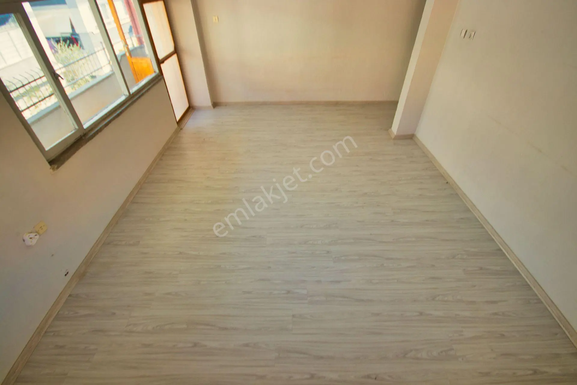 Sadece Aktif'ten Akçay'da Satılık Denize 400mt Barbekülü Çift Wcli Ferah 2+1 Daire — fotoğraf 5