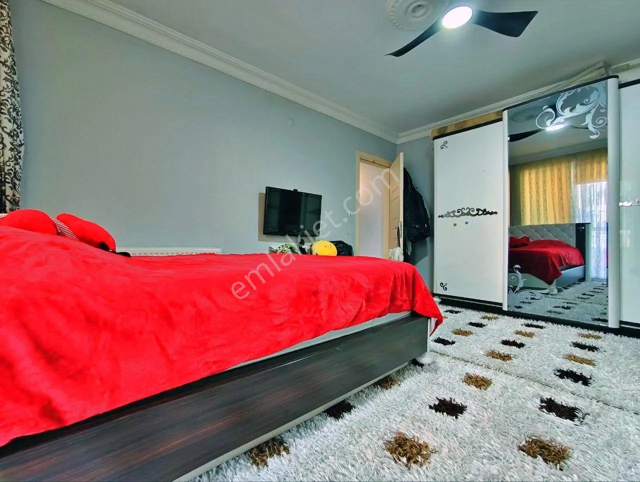 Uytundan Edremit Gazicelal'de Geniş Ferah 3+1 Satılık Daire — fotoğraf 6