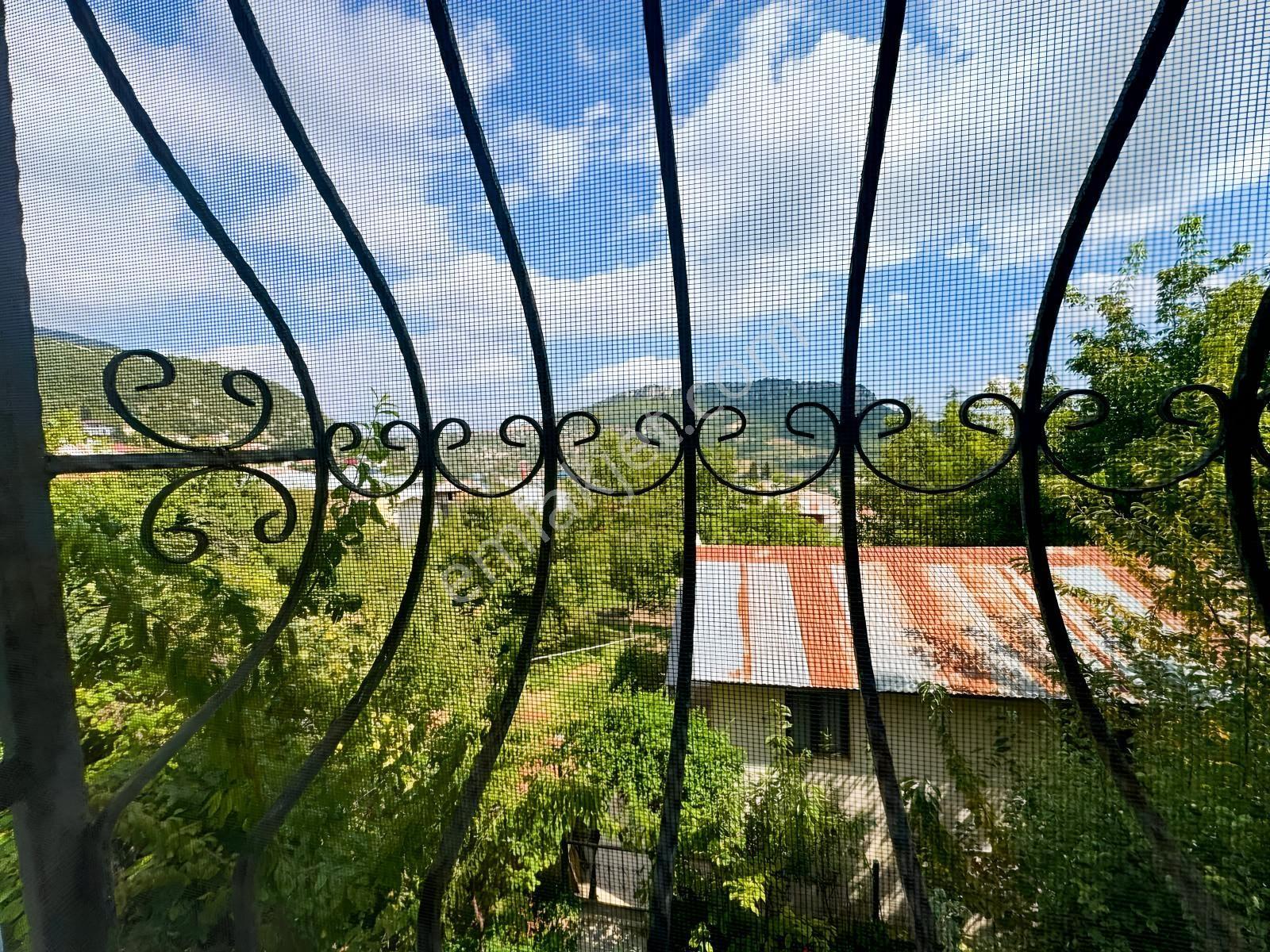 Yiğithan Dan Mezitli Fındıkpınarında Satılık Yayla Evi — fotoğraf 6