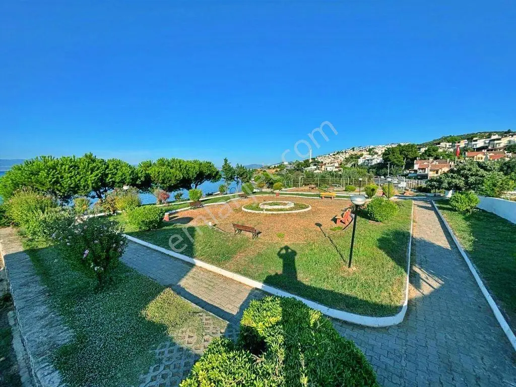 Yetkisi Uytundan Pelitköyde Denize 50 Mt. Doğalgazlı 3+1 Villa — fotoğraf 2