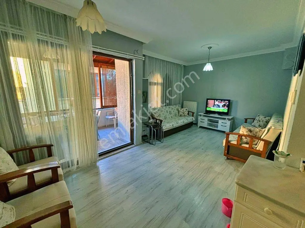 Yetkisi Uytundan Pelitköyde Denize 50 Mt. Doğalgazlı 3+1 Villa — fotoğraf 5