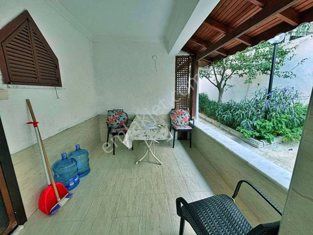 Yetkisi Uytundan Pelitköyde Denize 50 Mt. Doğalgazlı 3+1 Villa — fotoğraf 18