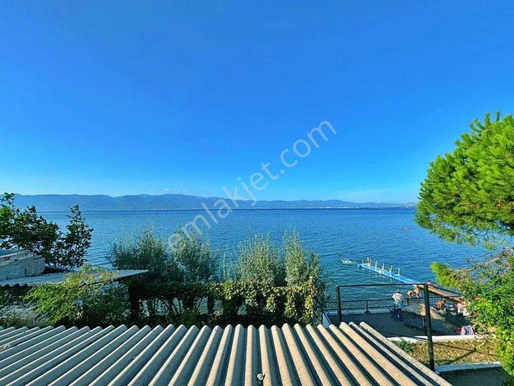 Yetkisi Uytundan Pelitköyde Denize 50 Mt. Doğalgazlı 3+1 Villa — fotoğraf 21