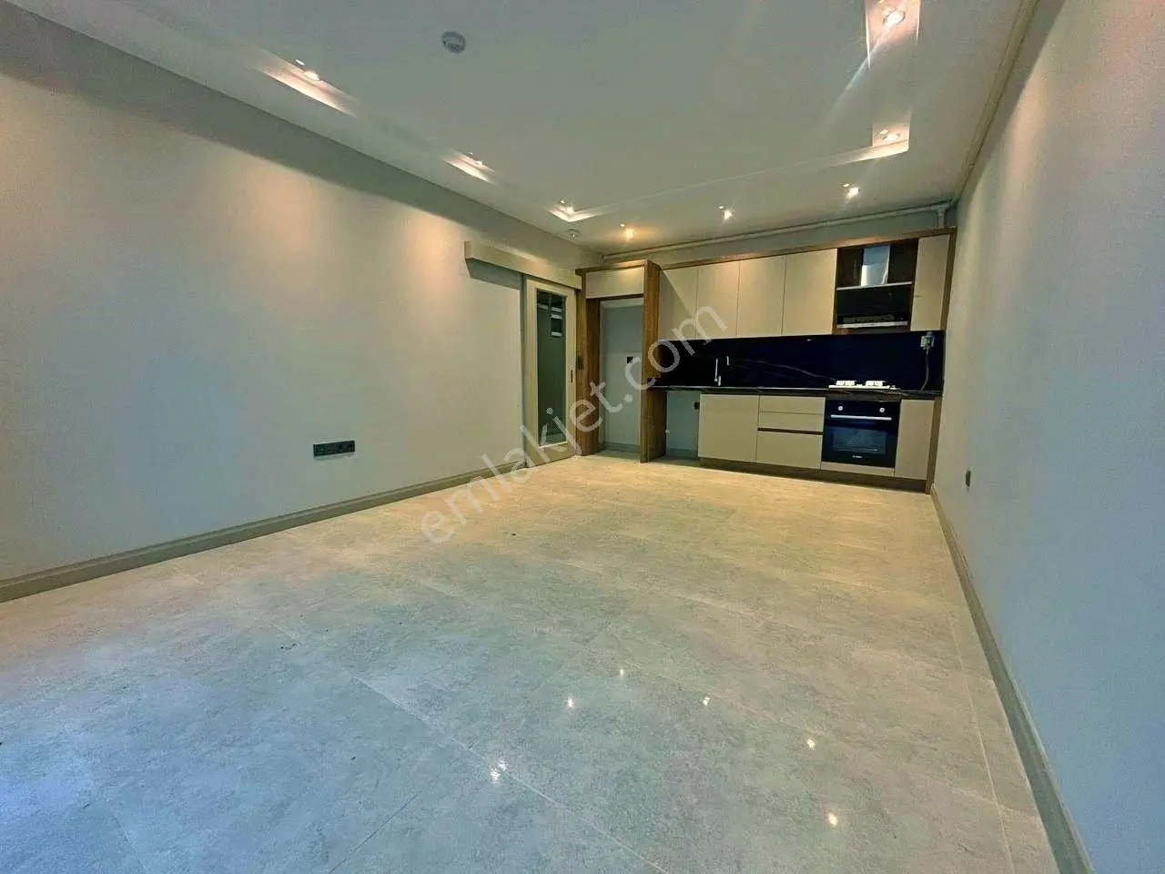 Uytundan Ören'de Havuzlu Ve Tenis Kortlu Sitede 1+1 Akıllı Daire — fotoğraf 6