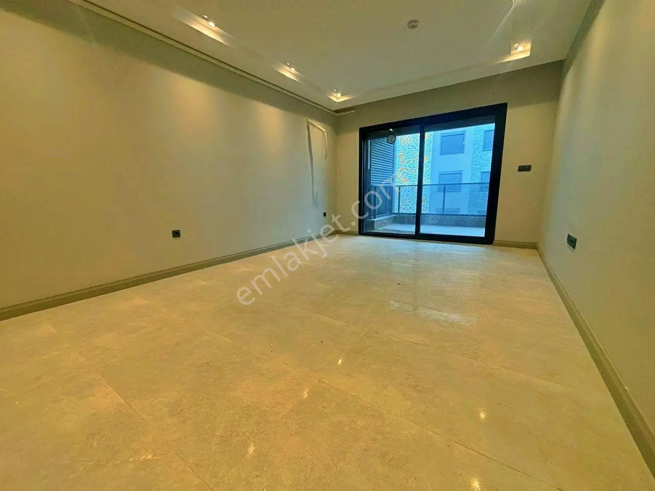 Uytundan Ören'de Havuzlu Ve Tenis Kortlu Sitede 1+1 Akıllı Daire — fotoğraf 8