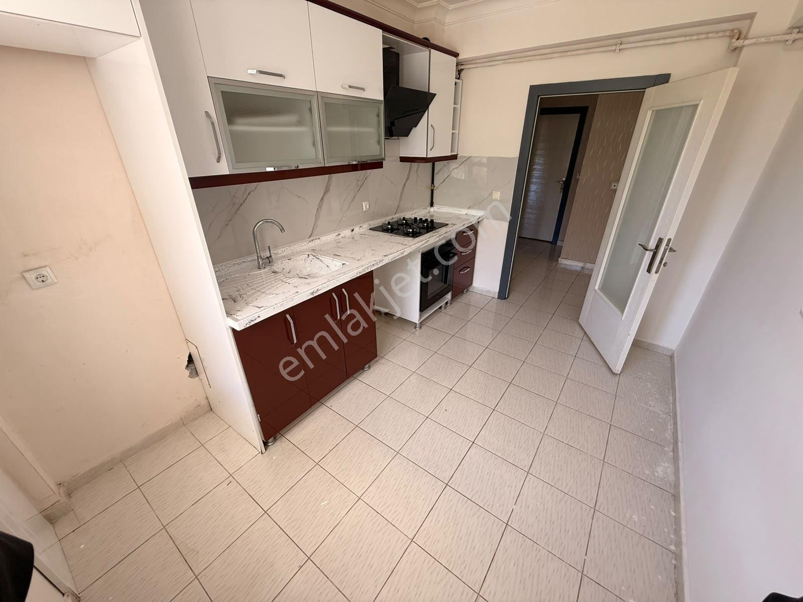 Keçiörende 3+1 Full Krediye Uygun İskanlı 1 Kat Konumlu Daire — fotoğraf 8