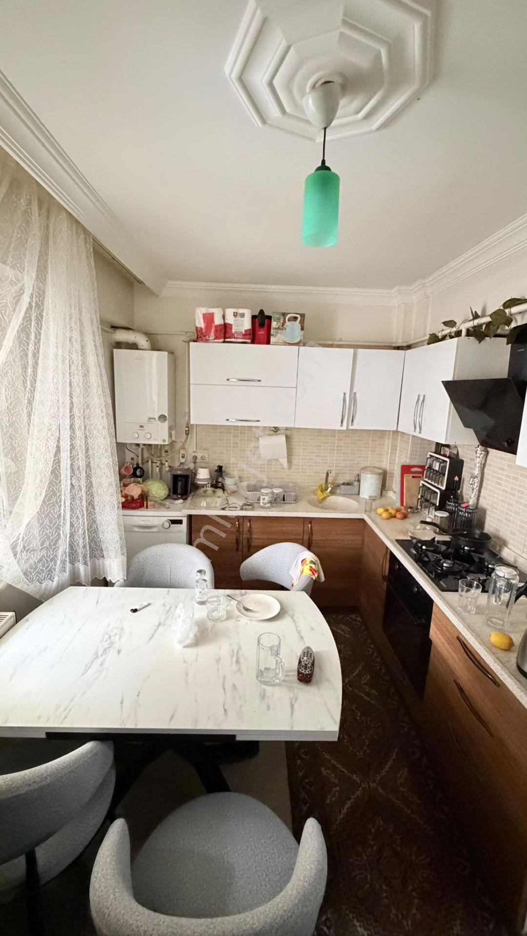Bandirma 17 Eylülde Giriş Kat 2+1 Daire — fotoğraf 14