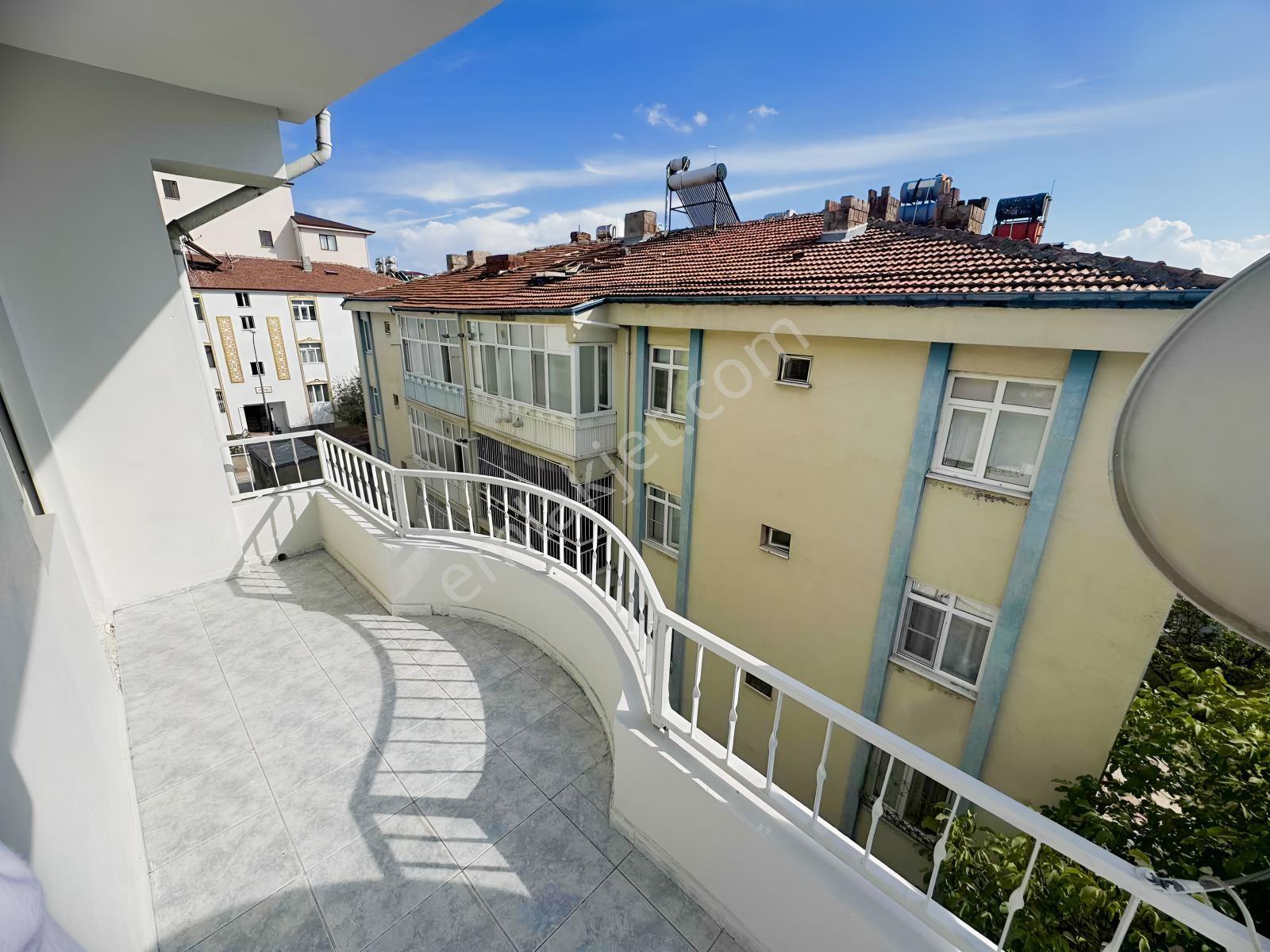 Ulukent Mahallesinde Satılık 3+1 Daire — fotoğraf 11