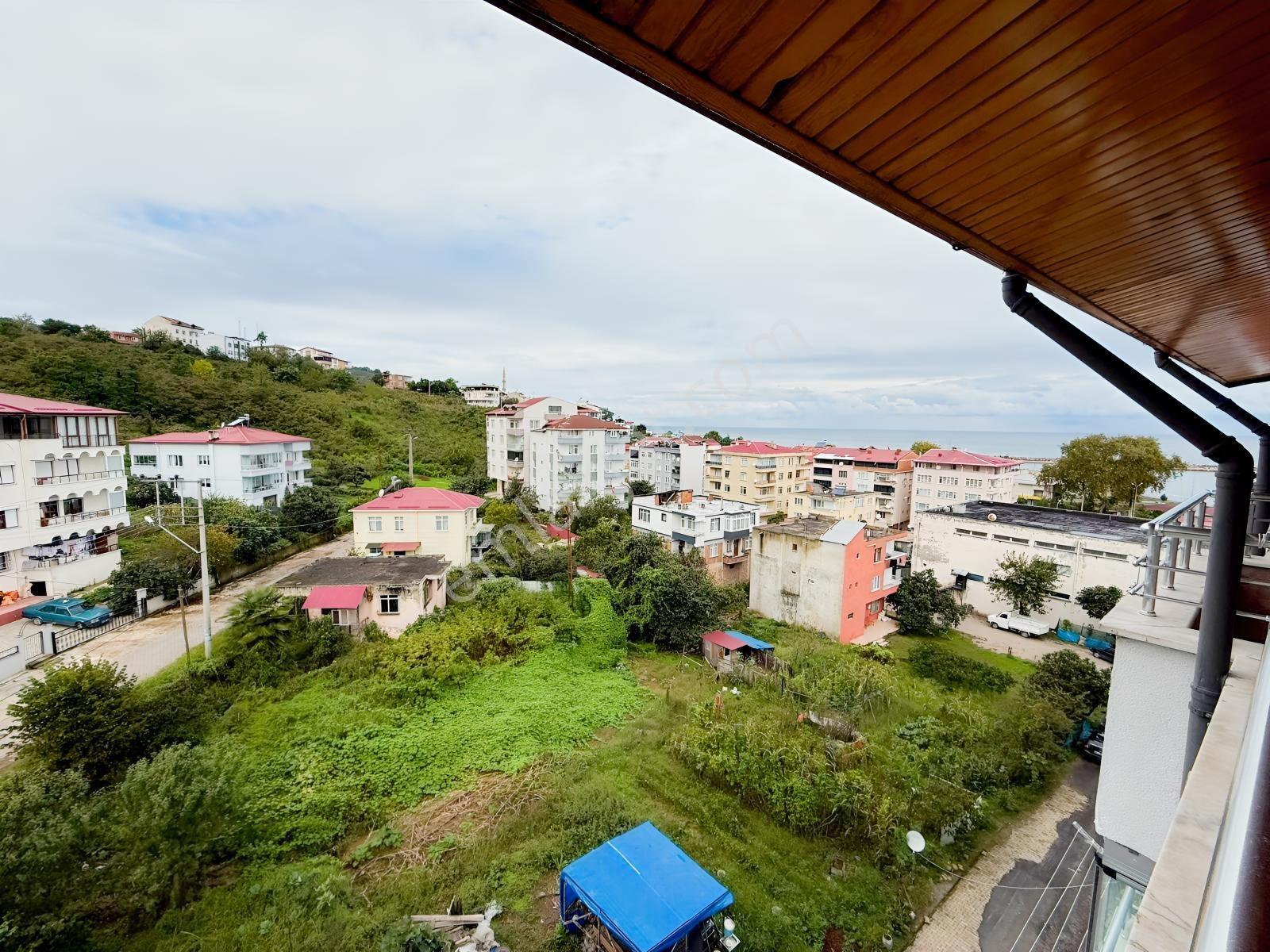 Yeni Mahalle'De Deniz Manzaralı Ferah Ve Masrafsız Dubleks Daire
