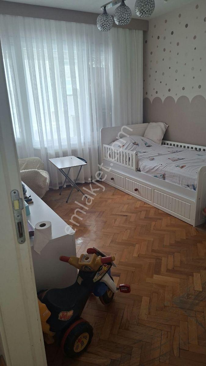 Fatih Maltada 3. Kat 2+1 Banyo Wc Ayri Köse Daire Balkonlu — fotoğraf 2
