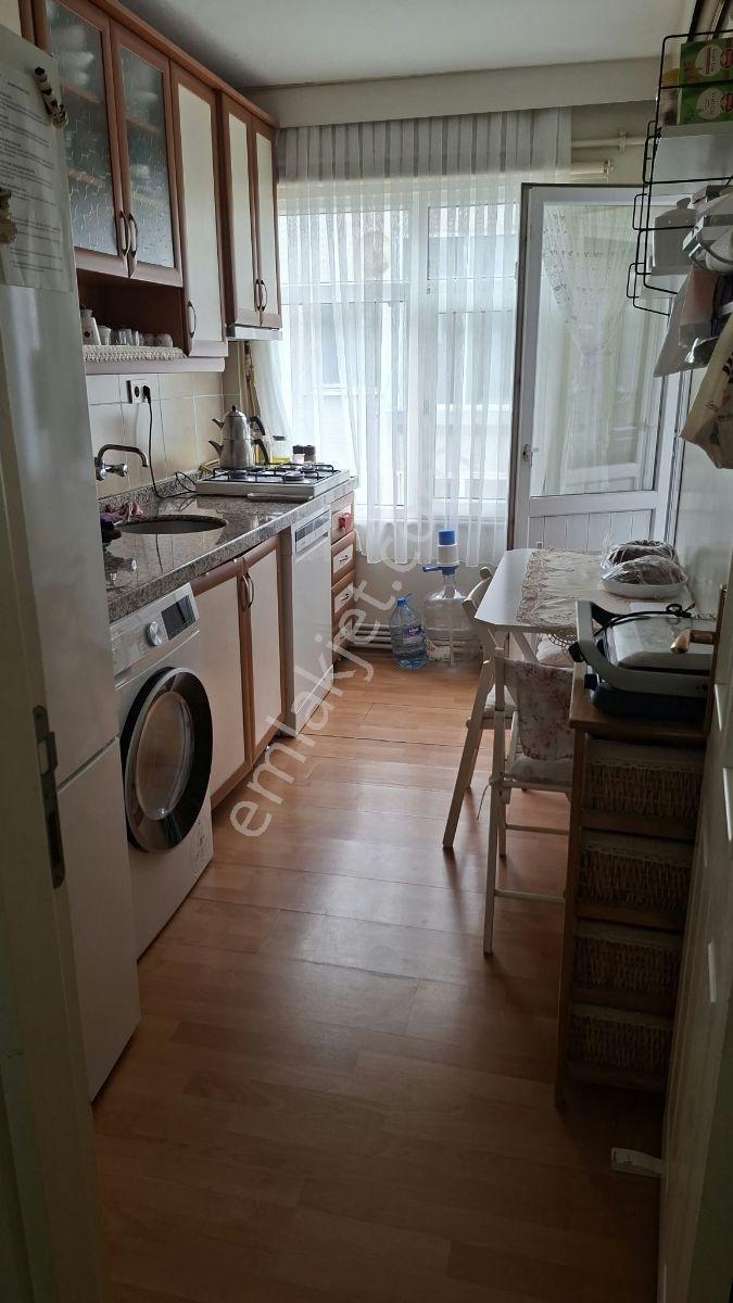 Fatih Maltada 3. Kat 2+1 Banyo Wc Ayri Köse Daire Balkonlu — fotoğraf 6
