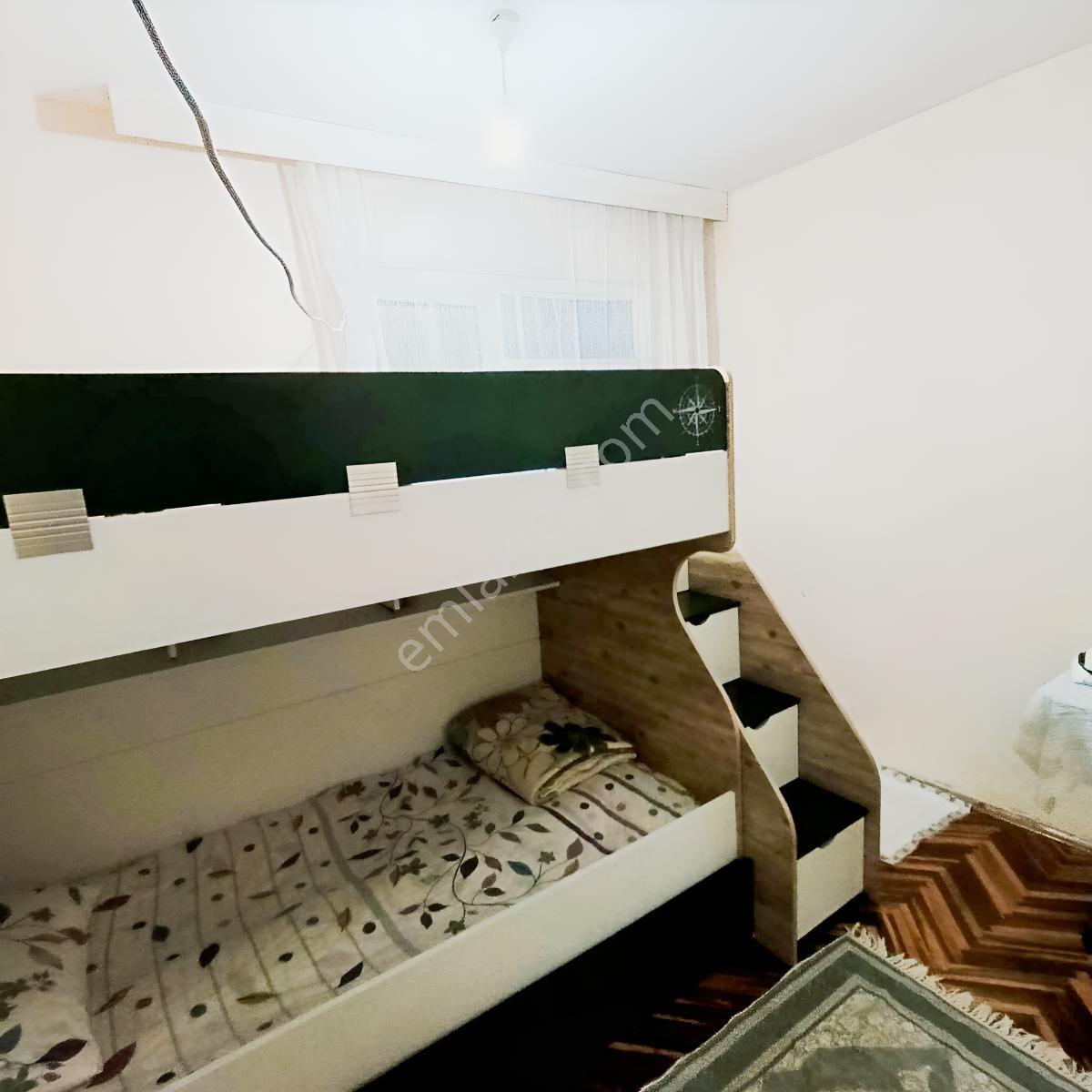Cumhuriyet'te Satılık 3+1 Krediye Uygun Marmaray'a Yakın — fotoğraf 15