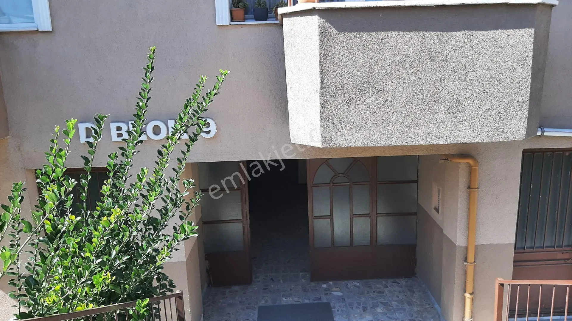 Karaca Mahallesı 2+1 Daıre Satılık — fotoğraf 3