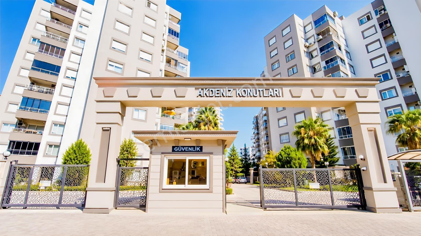 Konyaaltında Ayrıcalıklı Site Yaşamı Manzaralı 3 Cepheli 3+1