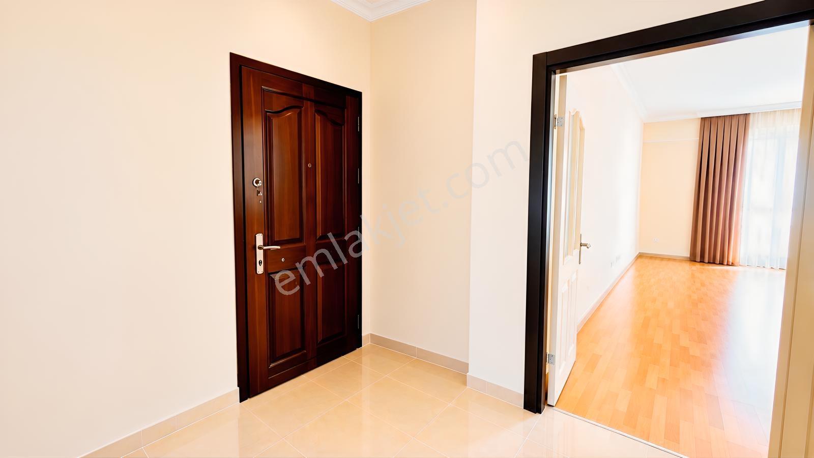 Konyaaltında Ayrıcalıklı Site Yaşamı Manzaralı 3 Cepheli 3+1 — fotoğraf 10