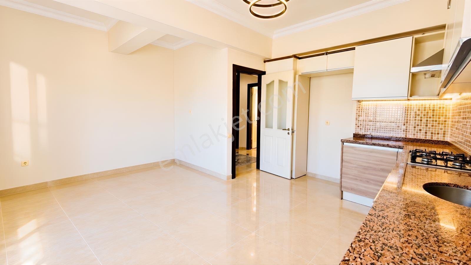 Konyaaltında Ayrıcalıklı Site Yaşamı Manzaralı 3 Cepheli 3+1 — fotoğraf 26