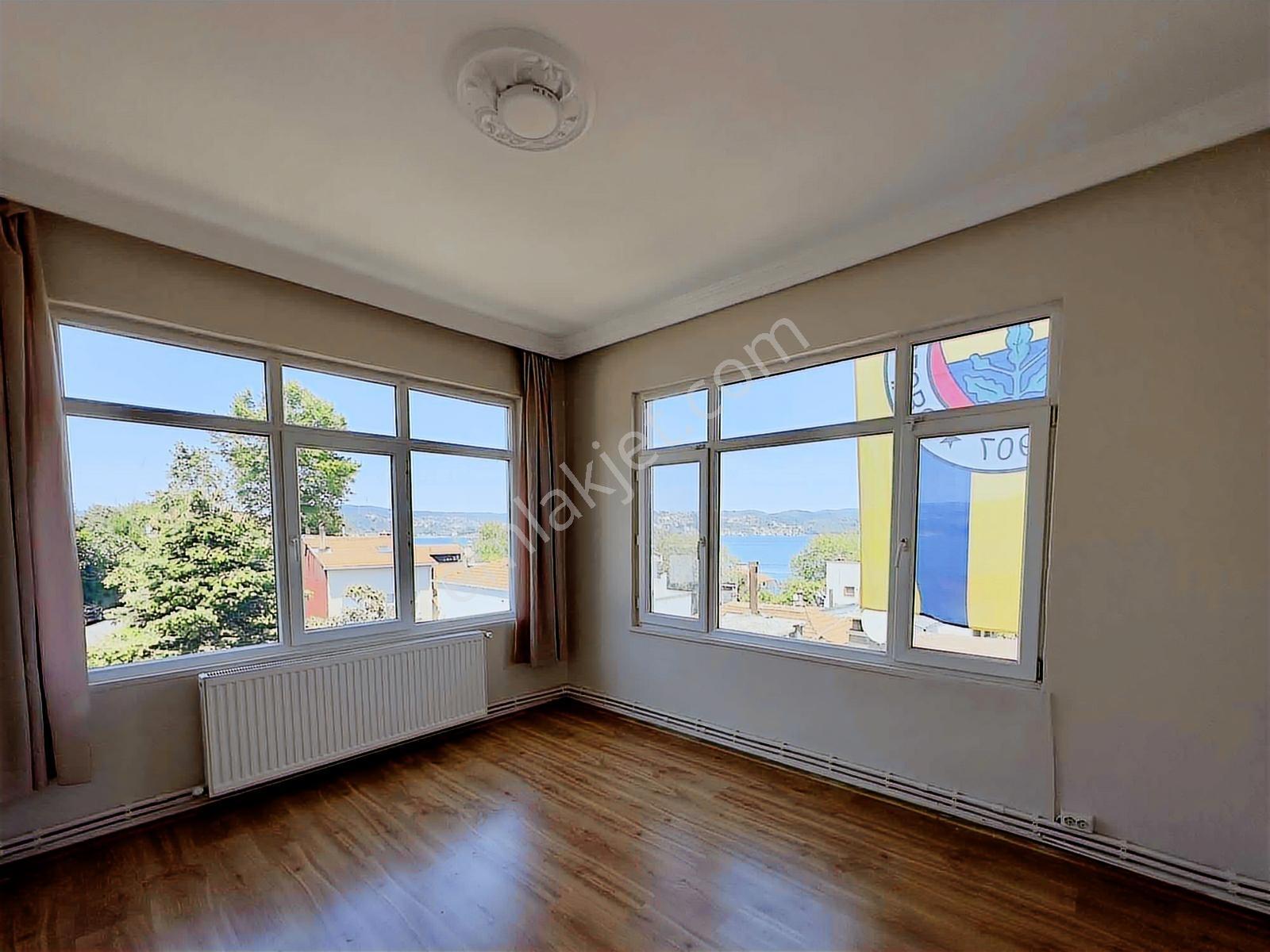 Remax Fly'dan, Sarıyer, Yeniköy'de Eşsiz Boğaz Manzaralı Daıre — fotoğraf 3