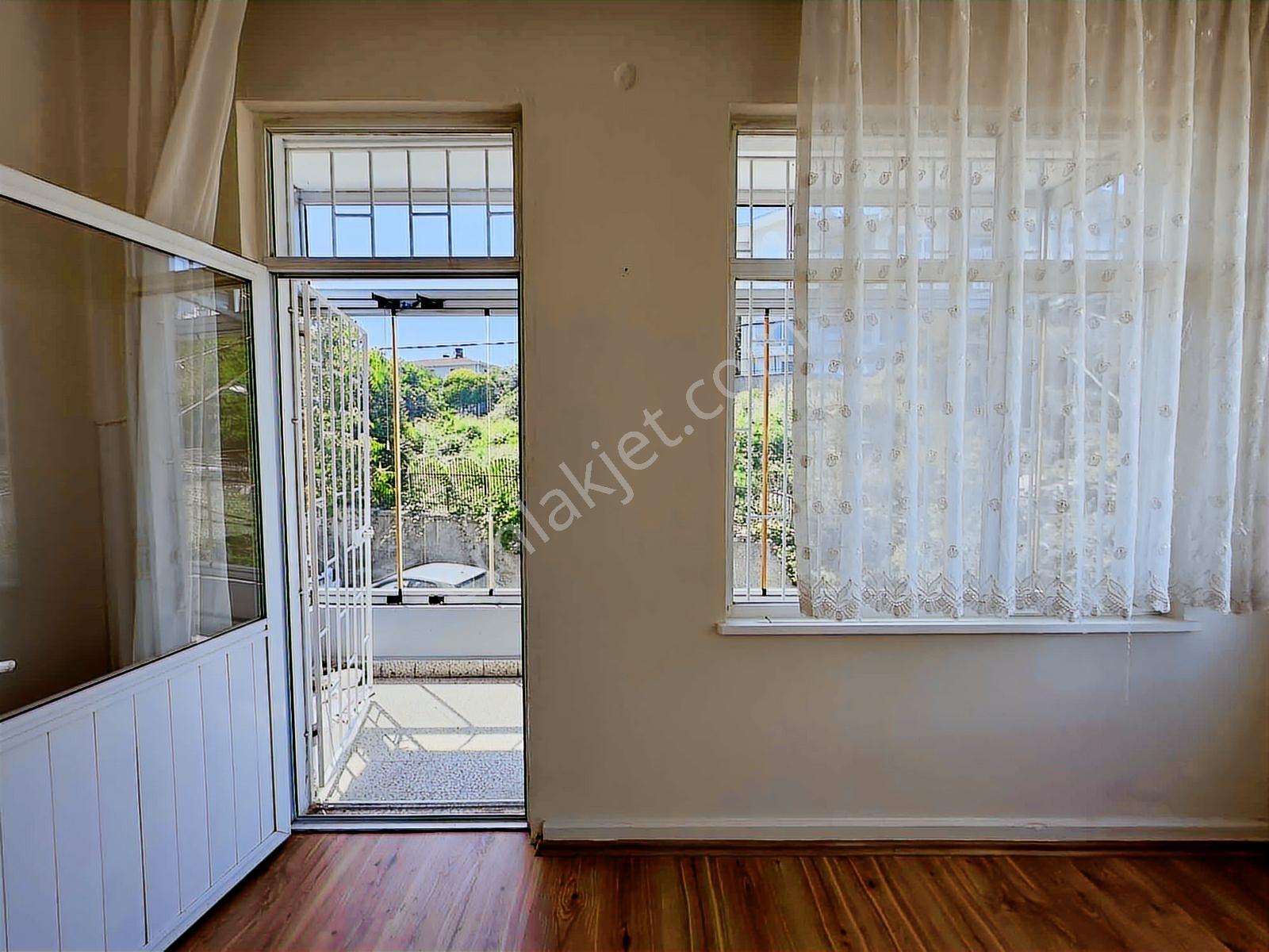 Remax Fly'dan, Sarıyer, Yeniköy'de Eşsiz Boğaz Manzaralı Daıre — fotoğraf 11