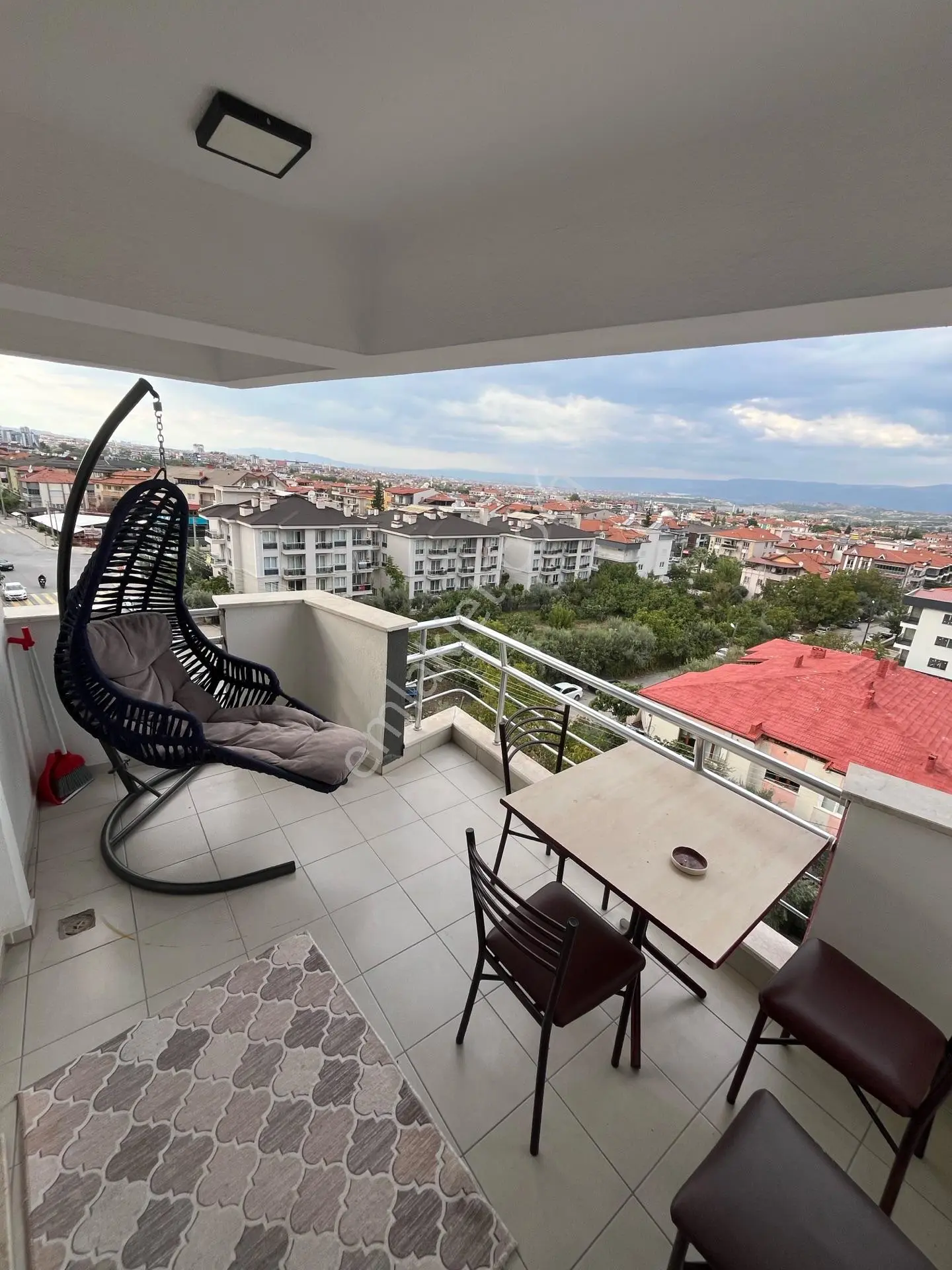 Göl Ve Dağ Manzaralı Geniş Balkonlu Arakat Apart Fırsatı — fotoğraf 18