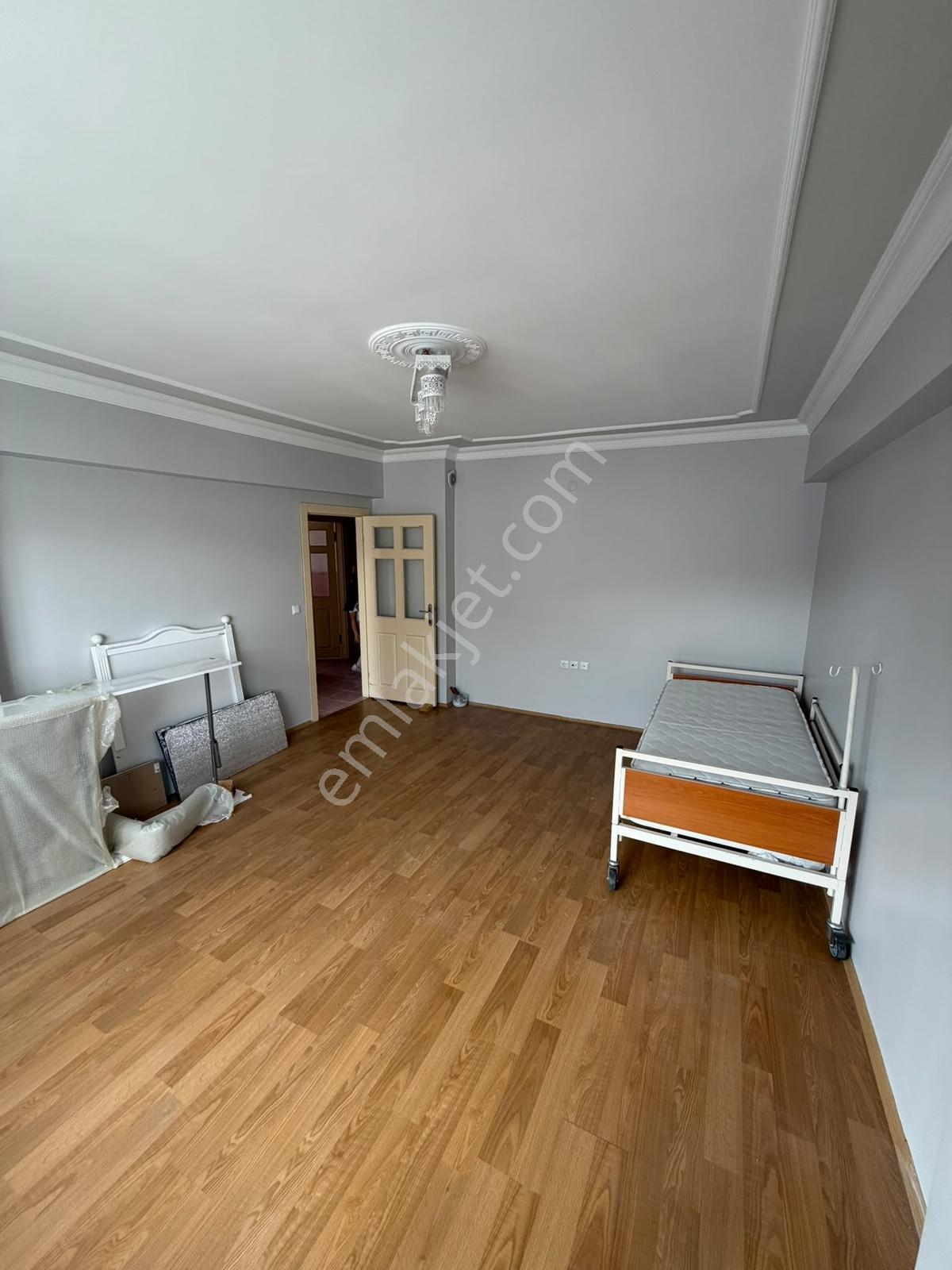 Yasa'dan Kafkas'da 3.kat 3+1 Asansörlü Yüksek Kredili Daire !! — fotoğraf 24