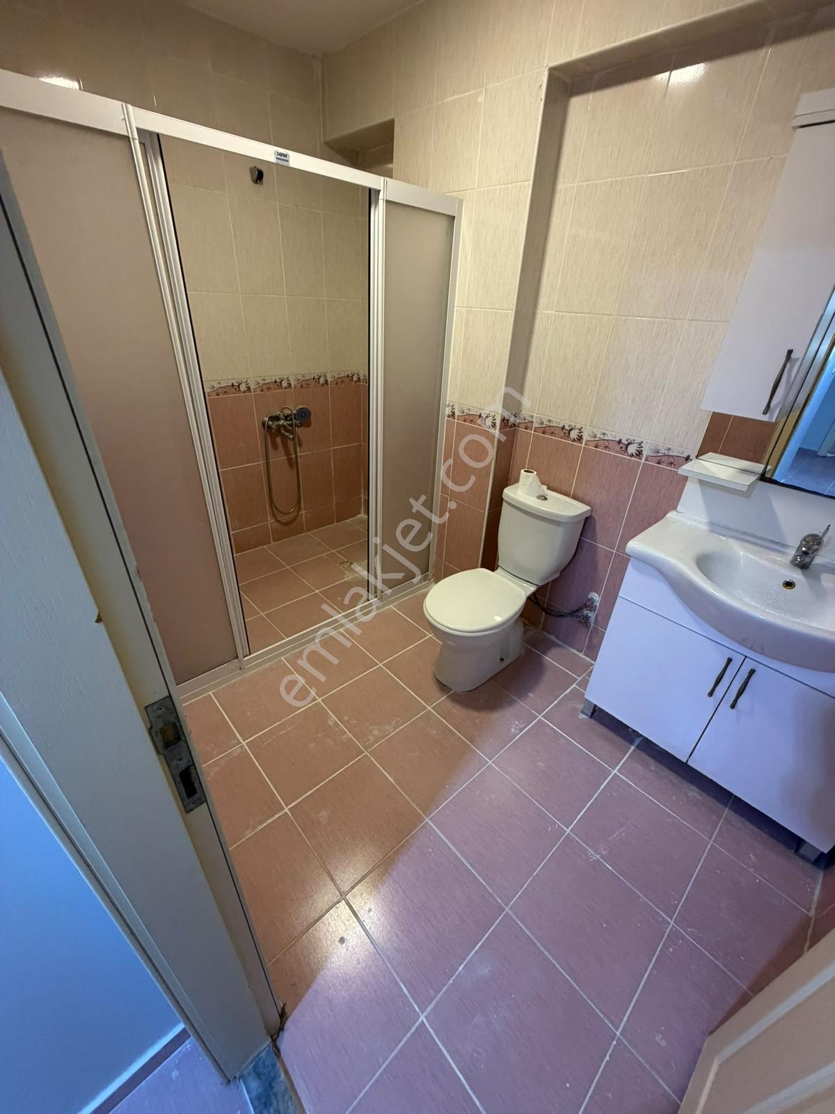 Yasa'dan Kafkas'da 3.kat 3+1 Asansörlü Yüksek Kredili Daire !! — fotoğraf 33