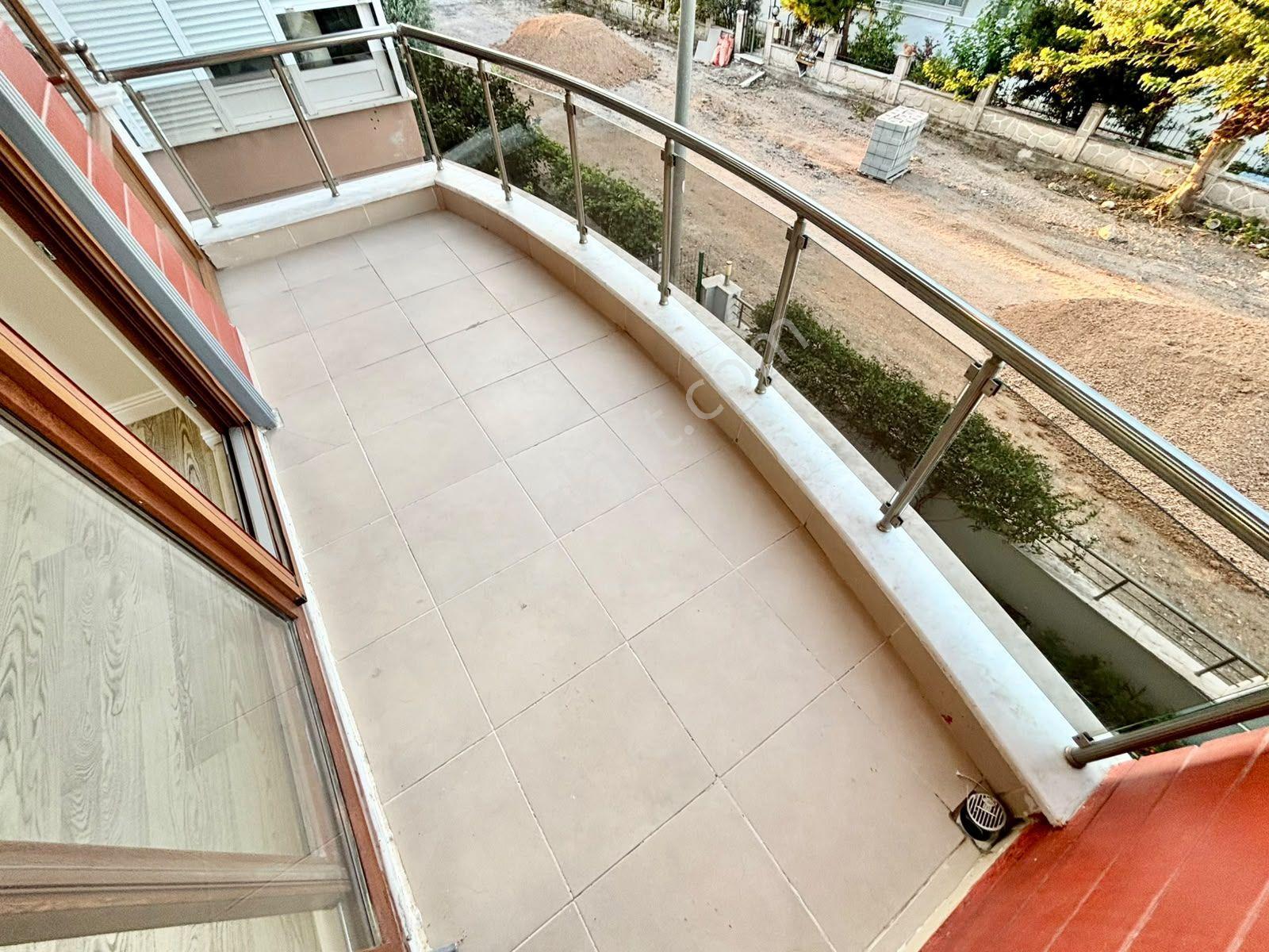 ꧁ay Emlaktan꧂akçay Altınkum'da Arakat Ön Cephe Ayrı Mutfak Denize Yakın Satılık 2+1 Kombili Daire — fotoğraf 6