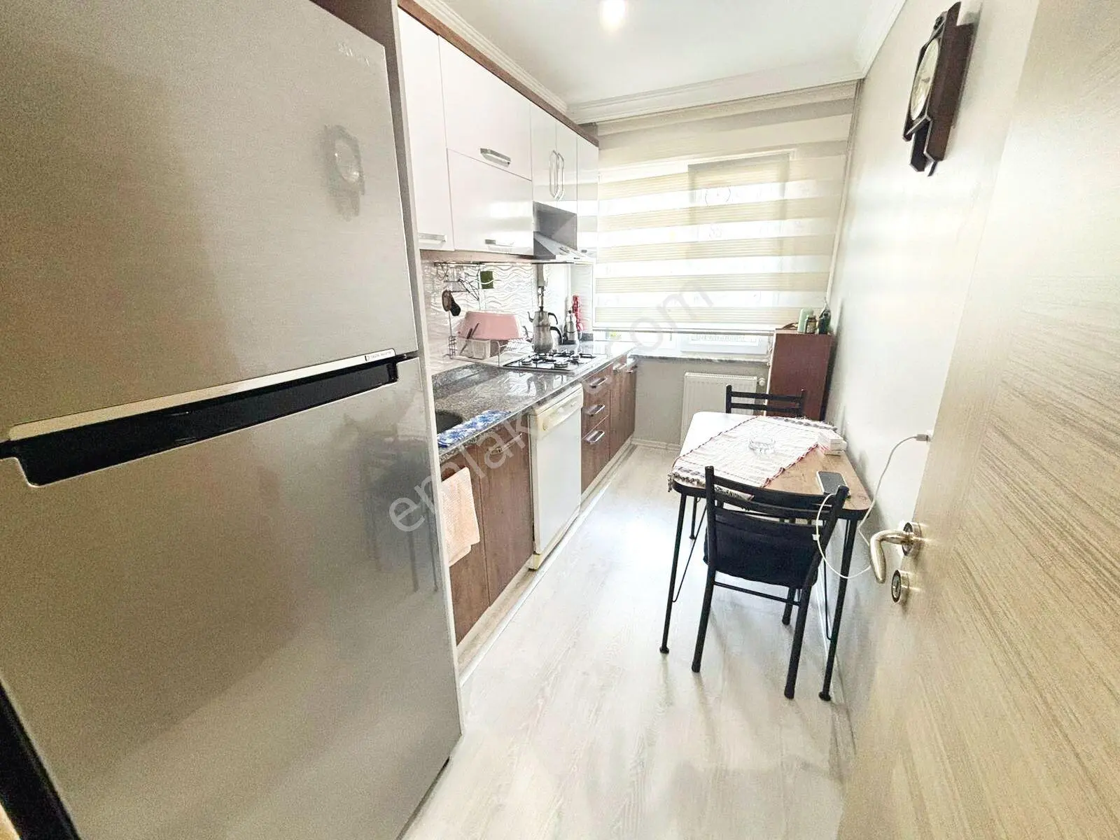 🛑🛑aktif'ten Akçay'da Satılık Cebinizi Şaşırtan Ön Cephe Geniş Ayrı Mutfaklı 2+1 Daire — fotoğraf 3