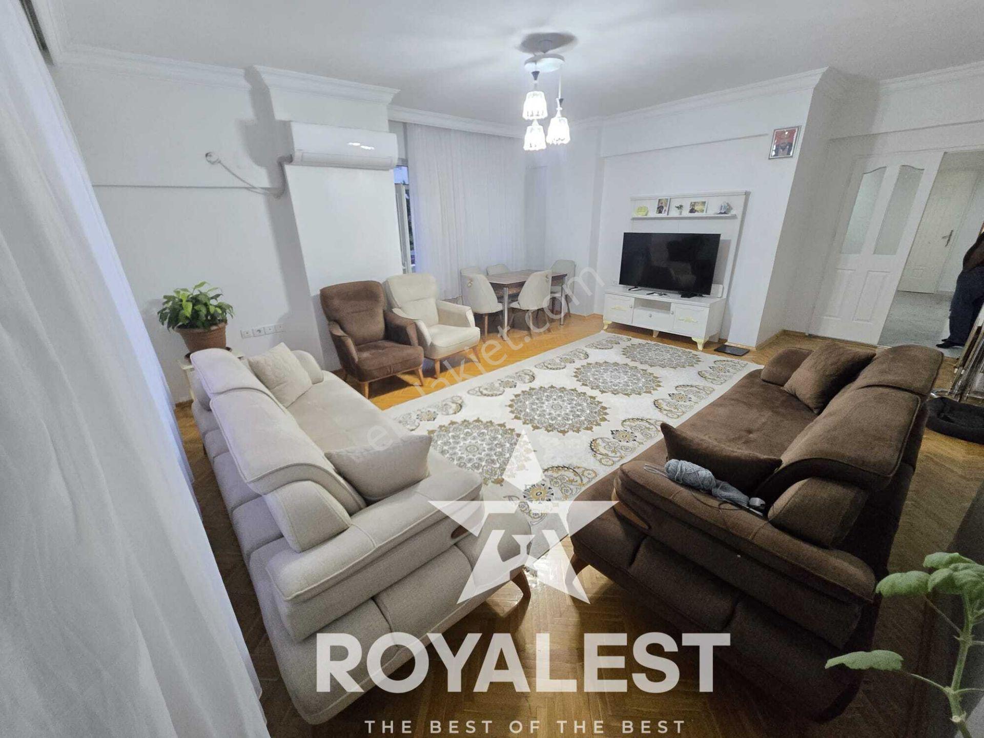 Royales'ten Tramvaya Yakını Ara Kat Site İçi Geniş Ve Ferah 3+1 — fotoğraf 7