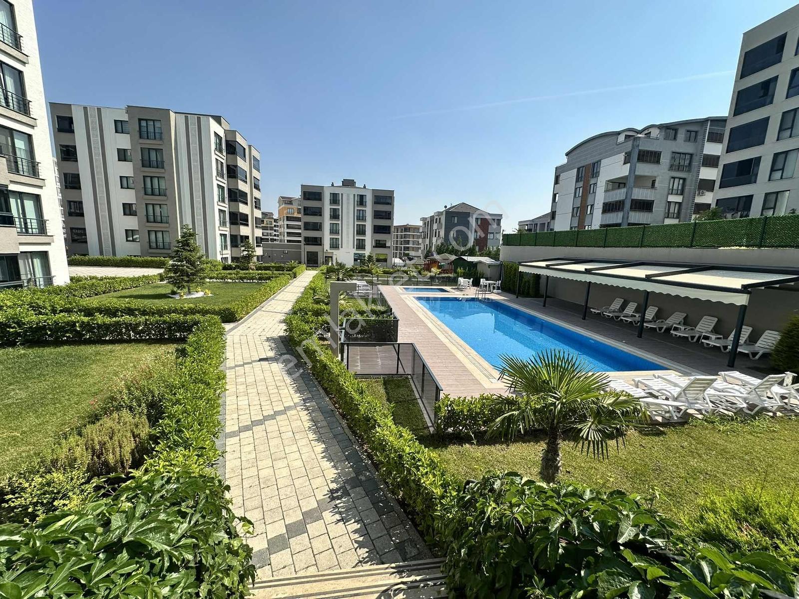 Yami Life Bursa Cephe Geniş 3+1