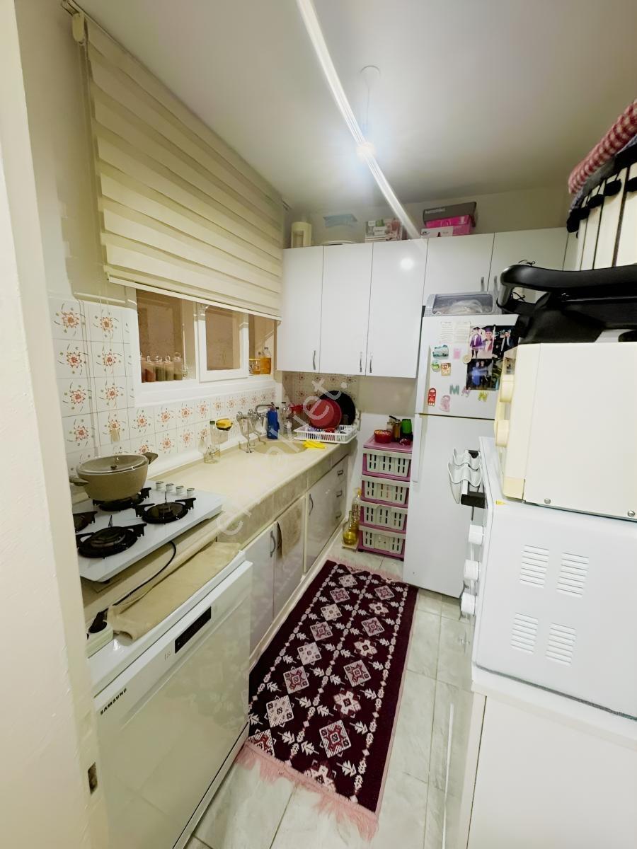 Konak Zeytinlikte Merkezi Konumda Satılık 3+1 Daire
