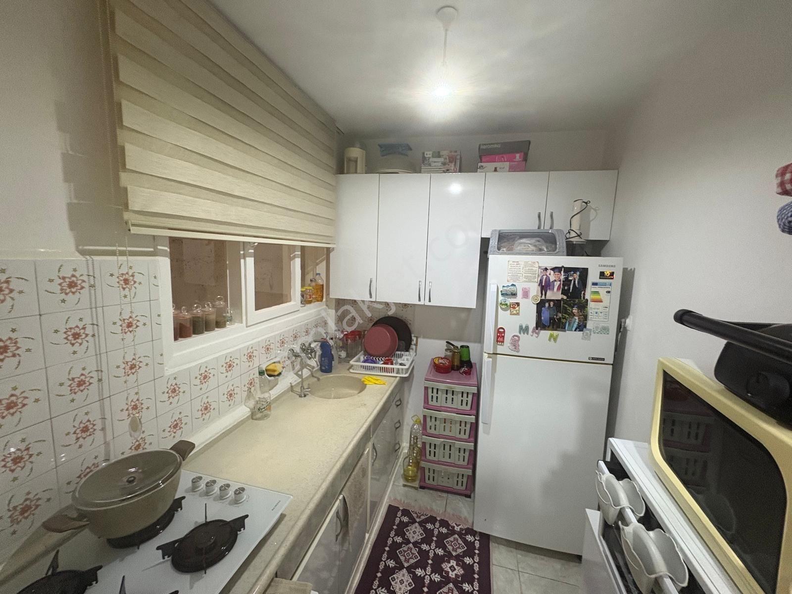 Konak Zeytinlikte Merkezi Konumda Satılık 3+1 Daire — fotoğraf 7