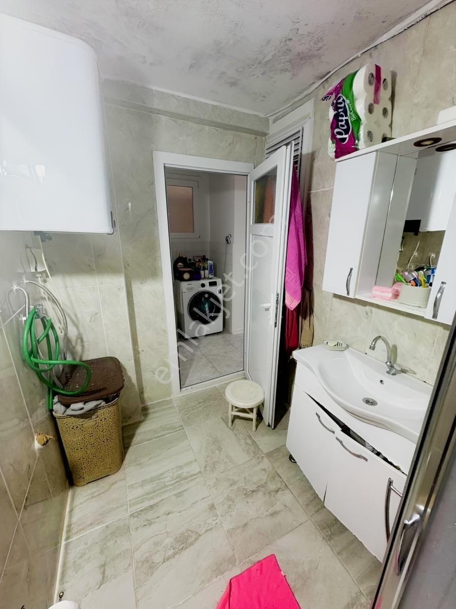 Konak Zeytinlikte Merkezi Konumda Satılık 3+1 Daire — fotoğraf 15