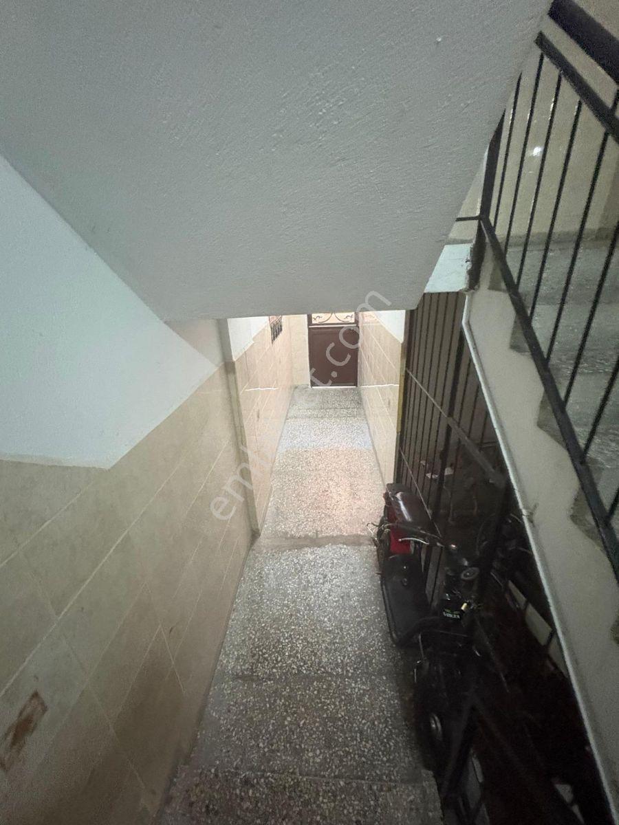 Konak Zeytinlikte Merkezi Konumda Satılık 3+1 Daire — fotoğraf 27