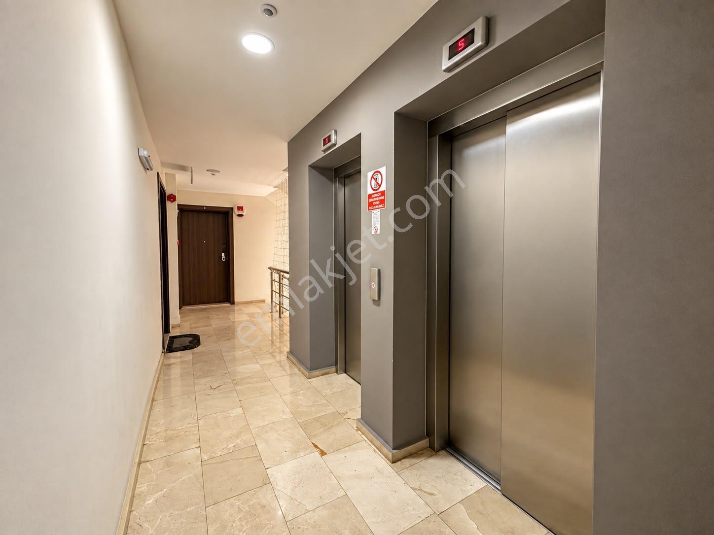Bayraklı Körfez Mah. Panorama Sitesi 3+1 Net 145m2 Satılık Daire — fotoğraf 4